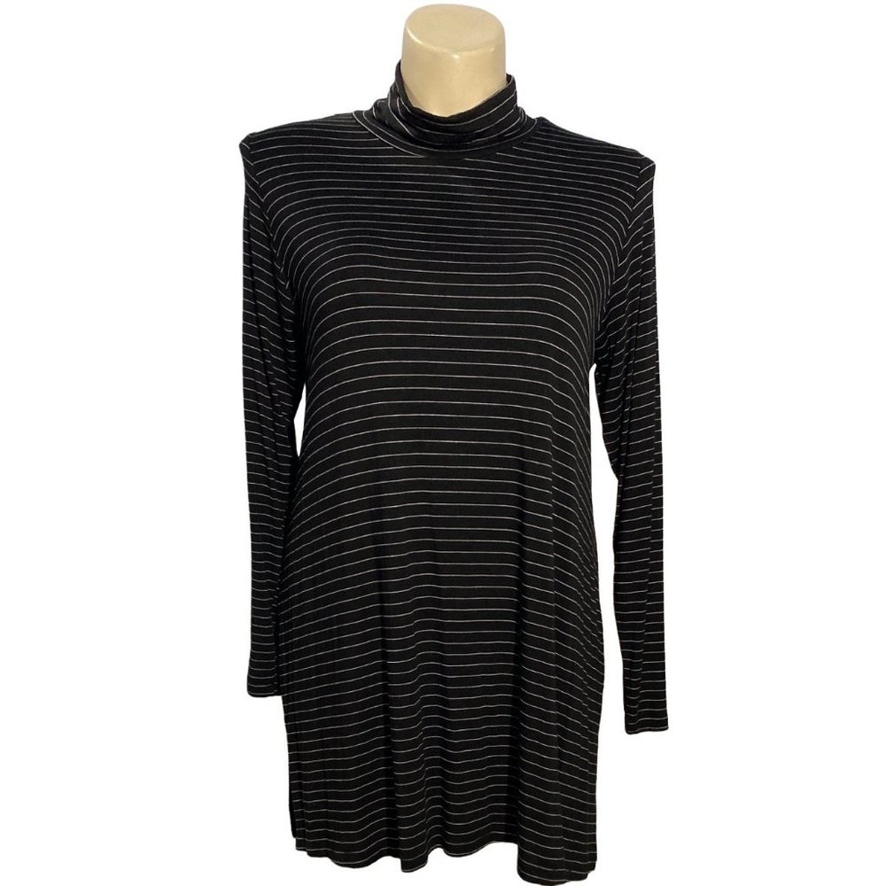 Comfy XL Top Turtle Neck Black White Stripes Hand Wash Cute‎ Career Long Sl